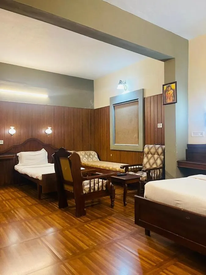 Skylark Holidays Munnar