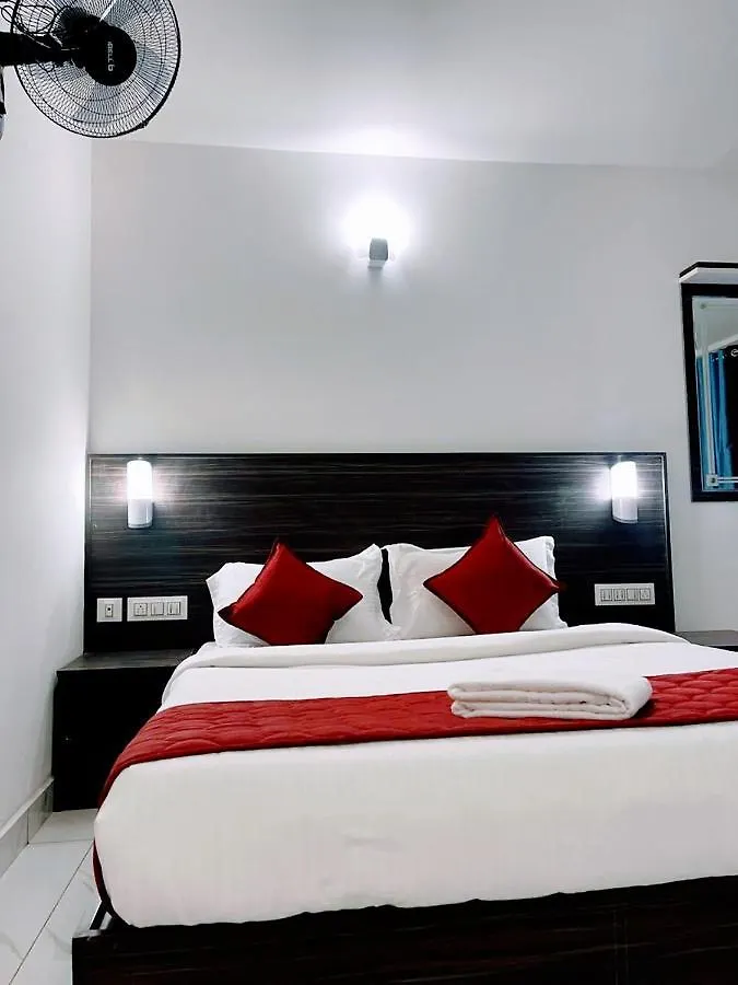 Skylark Holidays Munnar Hotel